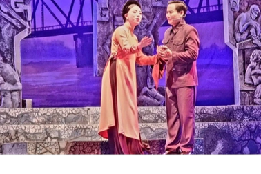 Xúc động câu chuyện Tổng Bí thư Trường Chinh qua vở "Trọn đời vì non nước"