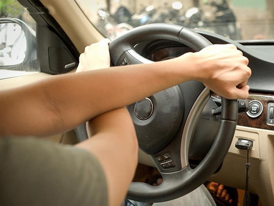 Học lái xe xong bằng cất tủ, ra đường có an toàn? - 1 Học lái xe xong bằng cất tủ, ra đường có an toàn? - 1