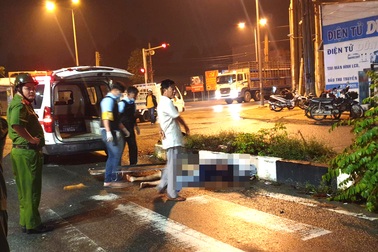 Truy tìm ô tô nghi cán chết người rồi bỏ chạy