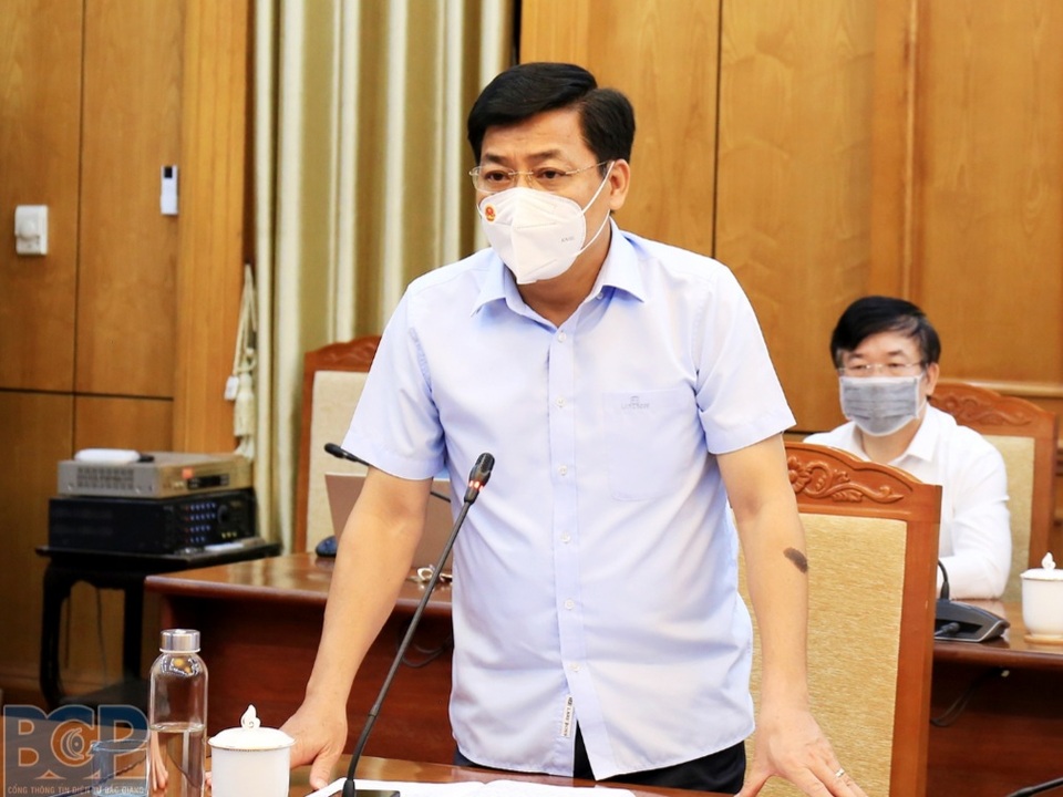 Công nhân Bắc Giang phải được tiêm vắc xin trước khi đi làm trở lại - 3 Công nhân Bắc Giang phải được tiêm vắc xin trước khi đi làm trở lại - 3