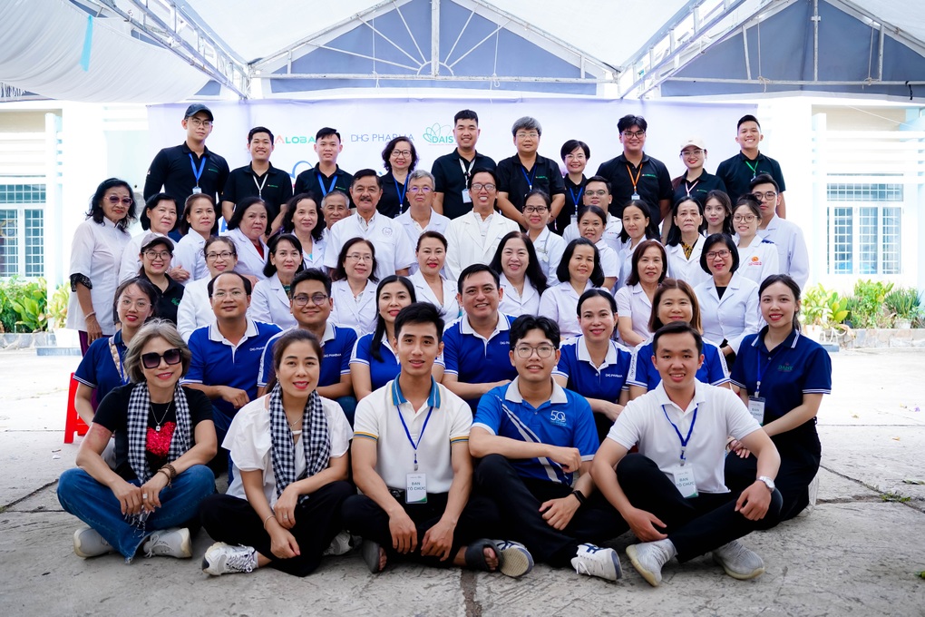 DHG Pharma: Hành trình gieo sức khỏe tại vùng biên tỉnh An Giang - 5 DHG Pharma: Hành trình gieo sức khỏe tại vùng biên tỉnh An Giang - 5