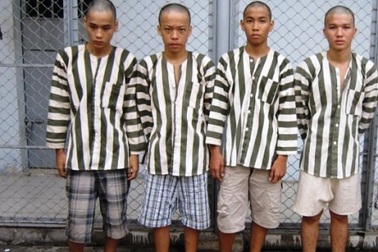 Ném gạch, đập phá trụ sở công an vì bị…nhắc nhở