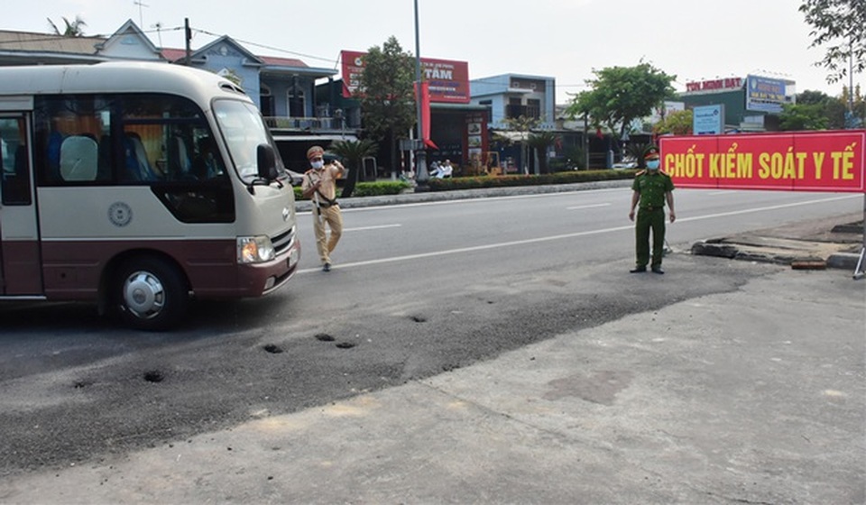 Người từ Đà Nẵng phải được cấp phép mới có thể vào Huế - 2 Người từ Đà Nẵng phải được cấp phép mới có thể vào Huế - 2