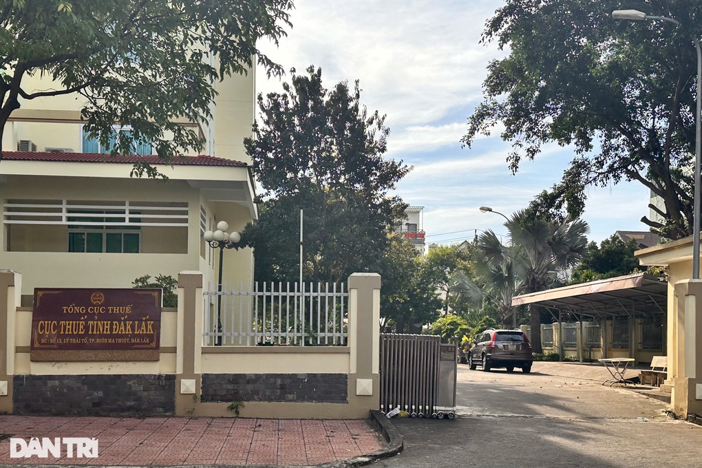 Bổ nhiệm dư 3 phó trưởng phòng, Cục Thuế Đắk Lắk xin rút kinh nghiệm - 1 Bổ nhiệm dư 3 phó trưởng phòng, Cục Thuế Đắk Lắk xin rút kinh nghiệm - 1