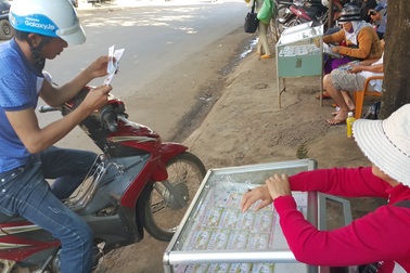 Đắk Nông: Tràn lan vé số kiểu Mỹ tự chọn, in sẵn