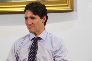 Thủ tướng Canada trở thành "người dẫn chương trình" ở Philippines