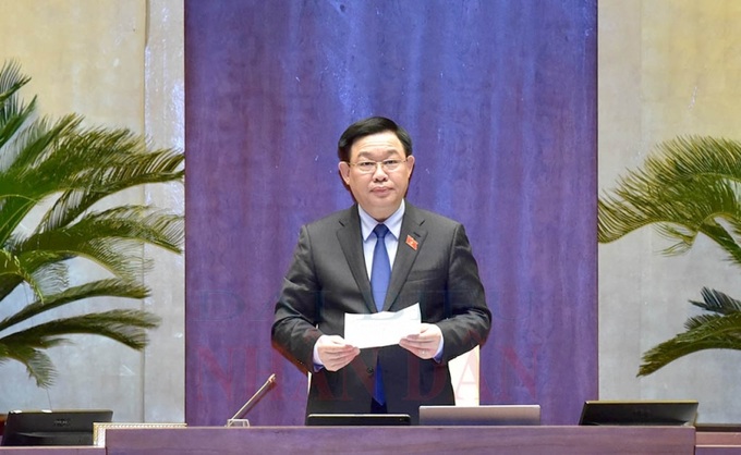 Theo Chủ tịch Quốc hội Vương Đình Huệ, vấn đề quan trọng hiện nay là giải pháp giải quyết việc thiếu hụt lao động; giải quyết sinh kế và việc làm cho người lao động đang đi về các tỉnh.