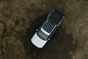 Vì sao mẫu xe điện này cắt bỏ tính năng xoay tròn như xe tăng?