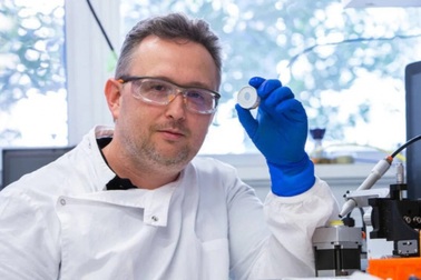 Triển vọng ứng dụng công nghệ tiêm vaccine Covid-19 không cần kim tiêm