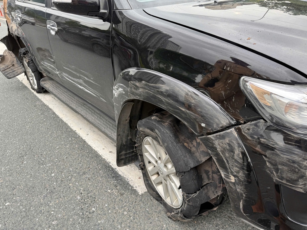 Tài xế ô tô lái xe ngược chiều có nồng độ cồn vượt mức kịch khung - 2 Tài xế ô tô lái xe ngược chiều có nồng độ cồn vượt mức kịch khung - 2