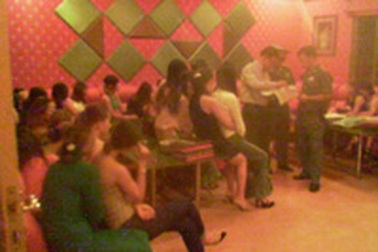 Phá động lắc, bắt 82 “dân bay” ở TPHCM