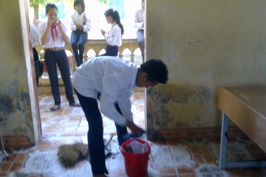 Hà Nội: Duy trì nếp học sinh trực nhật, không thuê dịch vụ