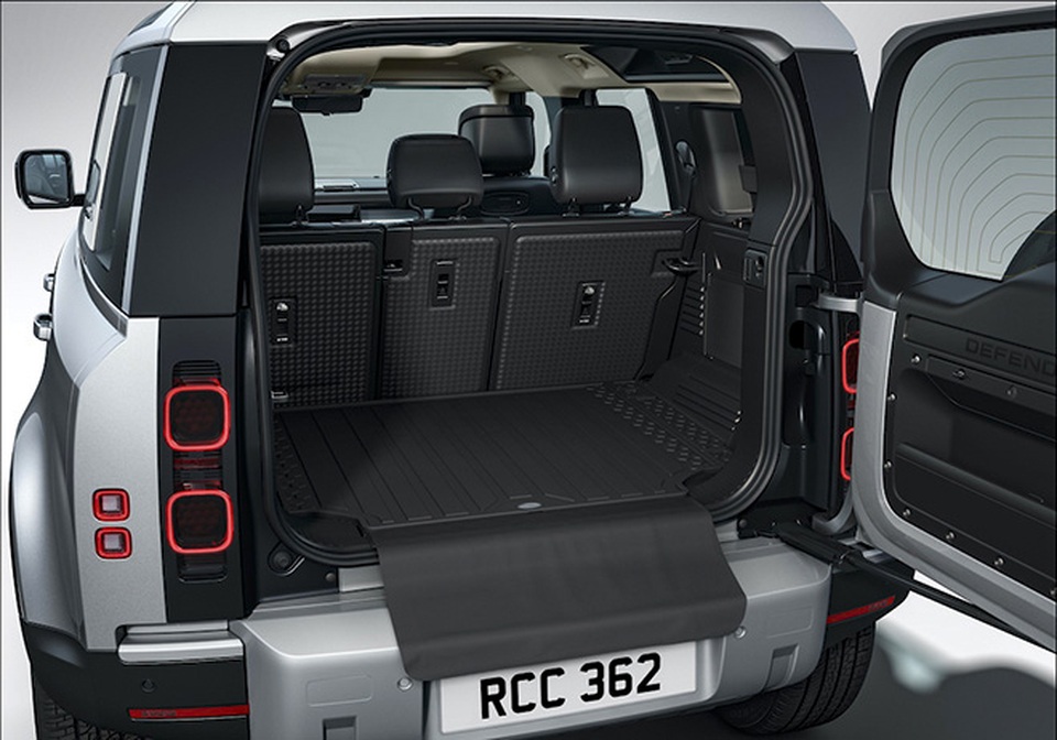 Land Rover Defender thế hệ mới xuất hiện tại Việt Nam - 21 Land Rover Defender thế hệ mới xuất hiện tại Việt Nam - 21