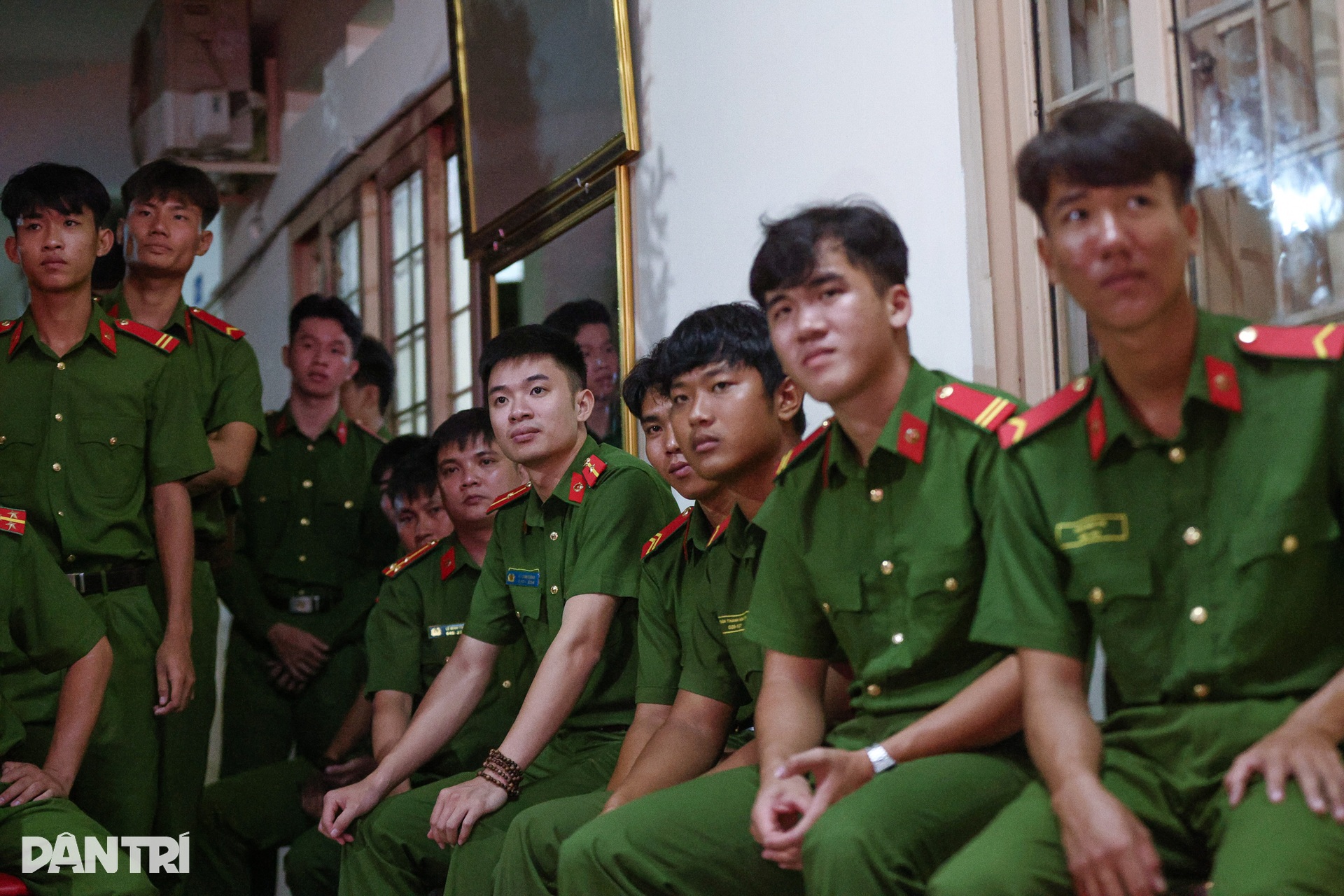 Ấn tượng đêm nhạc giao lưu cán bộ chiến sĩ Cảnh sát cơ động TPHCM - 5 Ấn tượng đêm nhạc giao lưu cán bộ chiến sĩ Cảnh sát cơ động TPHCM - 5