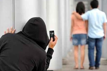 Chồng dầm mưa, thức trắng đêm “bắt quả tang” vợ ngoại tình