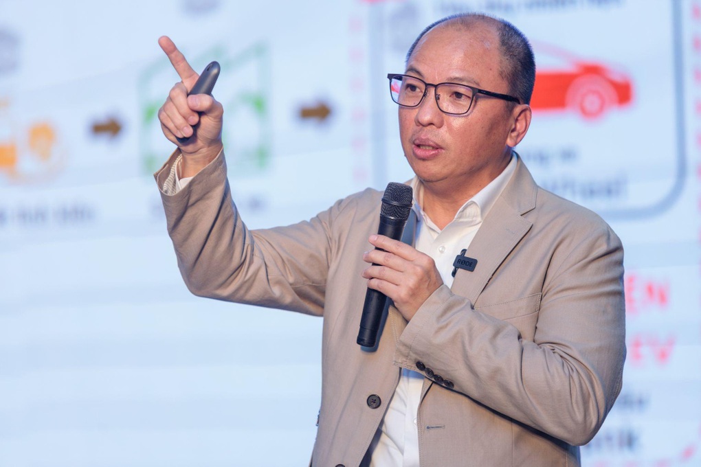 CEO Toyota khu vực châu Á truyền cảm hứng cho sinh viên Việt Nam - 1 CEO Toyota khu vực châu Á truyền cảm hứng cho sinh viên Việt Nam - 1