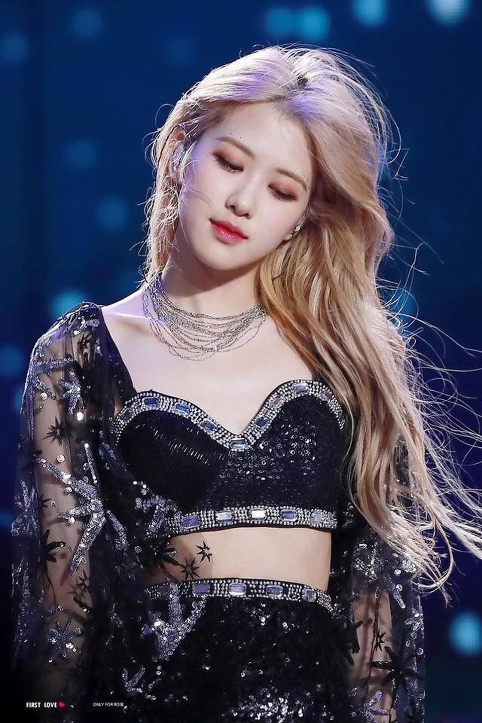 Rosé - Đóa hồng xinh đẹp sở hữu vòng eo 48 cm của Blackpink - 20 Rosé - Đóa hồng xinh đẹp sở hữu vòng eo 48 cm của Blackpink - 20