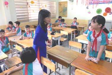 Phương án mới xử lý vụ cô giáo xin ủng hộ tiền mua máy tính