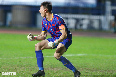 Vì sao Quan Văn Chuẩn không được HLV Troussier triệu tập lên U23 Việt Nam?