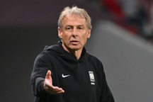 Đội tuyển Hàn Quốc chính thức sa thải HLV Klinsmann