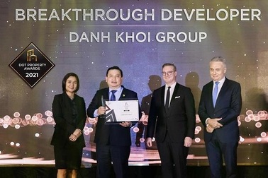 Danh Khôi nhận giải thưởng "Nhà phát triển bất động sản đột phá 2021"