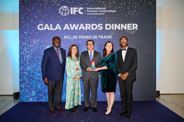 HDBank nhận giải "Ngân hàng phát hành xuất sắc - Tăng trưởng năng động"