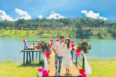 Cặp ngôn tình của showbiz Việt hưởng “trăng mật” ngây ngất như phim ở Đà Lạt