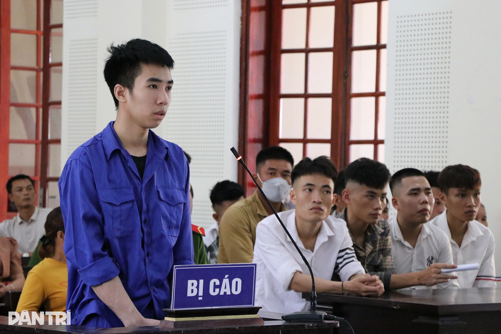 Mang dao đi trả cho bạn, nam thanh niên đâm chết 2 người - 1 Mang dao đi trả cho bạn, nam thanh niên đâm chết 2 người - 1