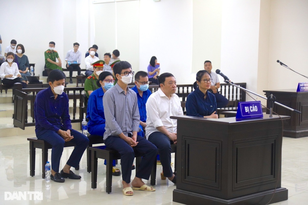 Vì sao con trai học giỏi lại giúp được mẹ có cơ hội giảm án trong vụ AIC? - 1 Vì sao con trai học giỏi lại giúp được mẹ có cơ hội giảm án trong vụ AIC? - 1