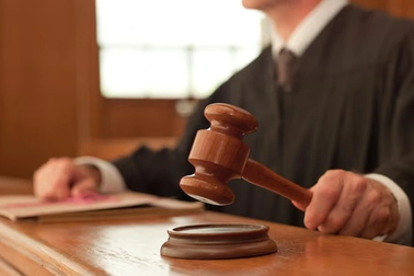 Người đàn ông Mỹ bị đòi bồi thường 1,2 tỷ USD vì đăng ảnh bạn gái cũ