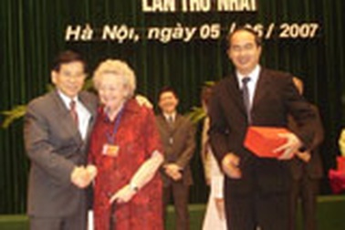 Hàng nghìn tỷ đồng đã được trao tặng cho ngành giáo dục