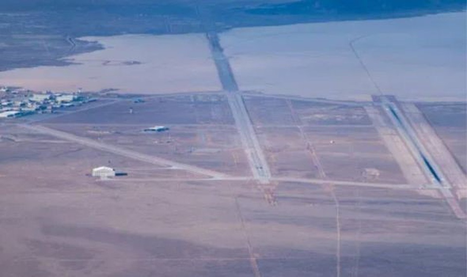 Hé lộ sự thật có thể liên quan đến UFO bên trong Khu vực 51 - 2 Hé lộ sự thật có thể liên quan đến UFO bên trong Khu vực 51 - 2