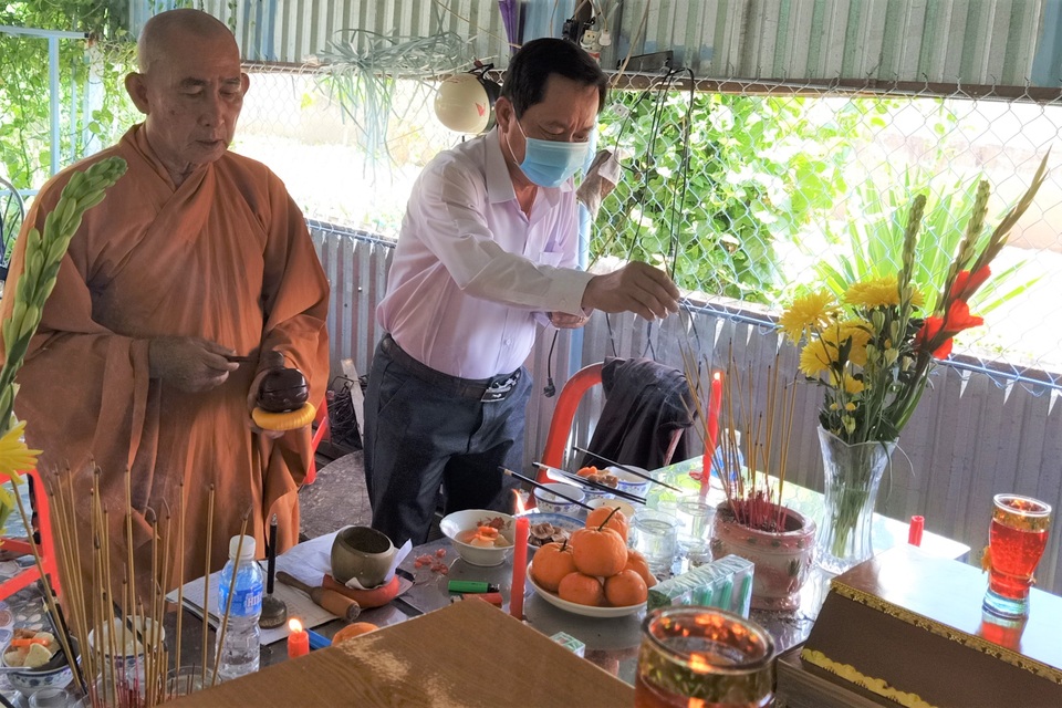 Bạc Liêu: Thăm hỏi, hỗ trợ gia đình 2 cháu bé tử vong - 1 Bạc Liêu: Thăm hỏi, hỗ trợ gia đình 2 cháu bé tử vong - 1