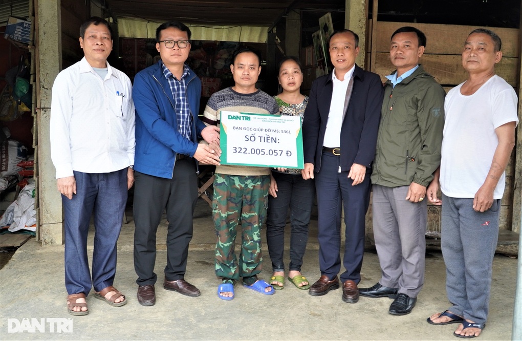 Bạn đọc Dân trí ủng hộ người bố câm điếc bị tai nạn hơn 322 triệu đồng - 1 Bạn đọc Dân trí ủng hộ người bố câm điếc bị tai nạn hơn 322 triệu đồng - 1