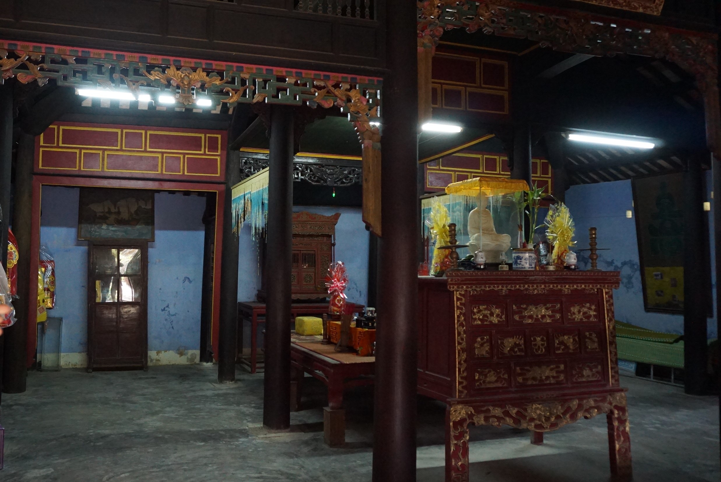 Cận cảnh vương phủ rộng 2000m2, chứa nhiều đồ cổ độc đáo ở Huế - 6