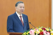 Công bố quyết định của Bộ Chính trị về chức năng, nhiệm vụ của 13 cơ quan, đơn vị