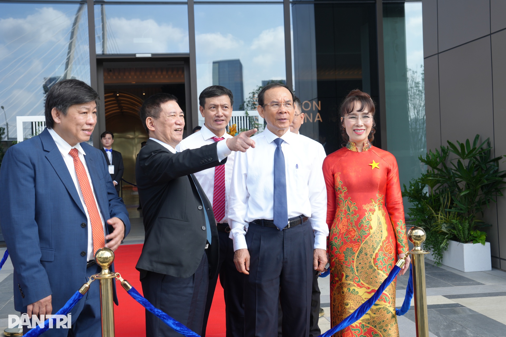 Phó Thủ tướng dự khánh thành Trung tâm Tài chính quốc tế Sài Gòn Marina - 1 Phó Thủ tướng dự khánh thành Trung tâm Tài chính quốc tế Sài Gòn Marina - 1