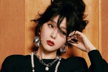 Phạm Băng Băng "chật vật" quay lại làng giải trí