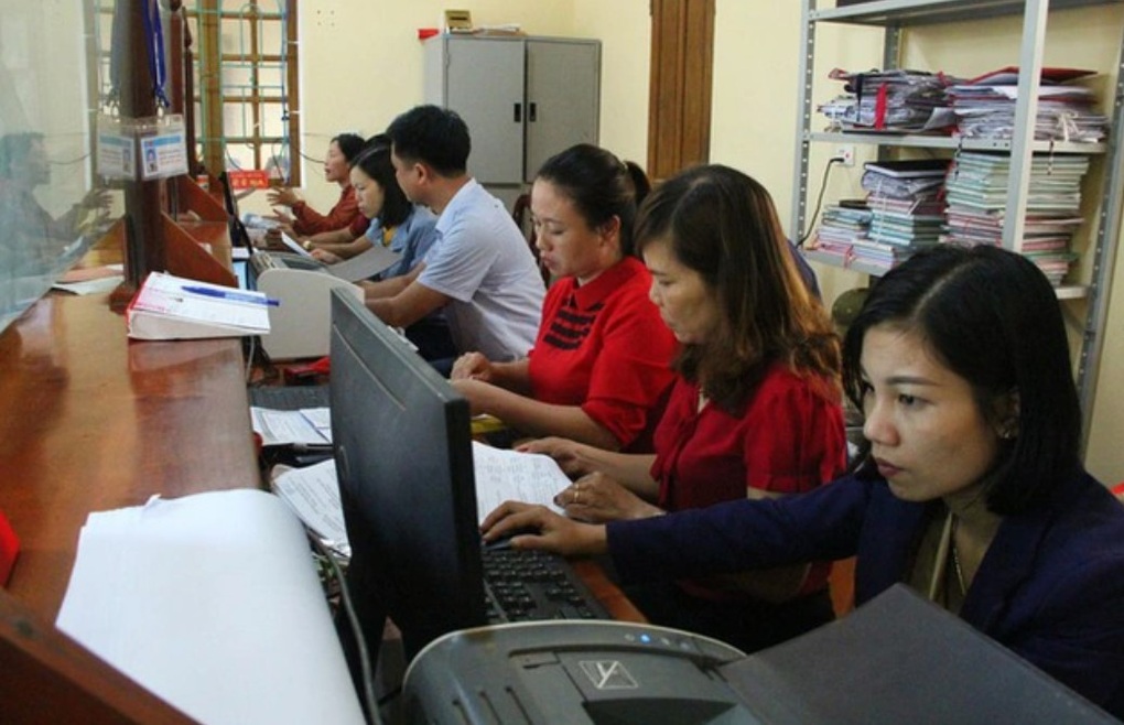 Mỗi năm phải giảm 1.500 người làm việc hưởng lương ngân sách - 1 Mỗi năm phải giảm 1.500 người làm việc hưởng lương ngân sách - 1