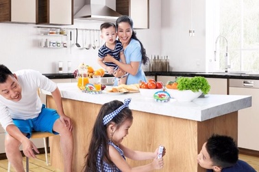 Ốc Thanh Vân "khó cưỡng" với món phô mai ngon mịn