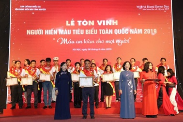 Gặp người đàn ông 60 lần hiến máu cứu người