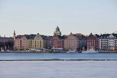 Thuỵ Điển “đau đầu” vì quá nhiều tiền