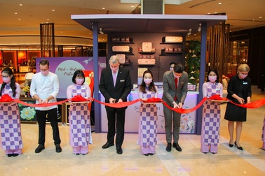 Bộ sưu tập Bánh Trung thu Sheraton Sài Gòn 2020 Món quà ngày Tết đoàn viên