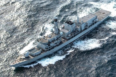 Tiết lộ vụ va chạm hiếm thấy giữa tàu ngầm Nga và chiến hạm Anh