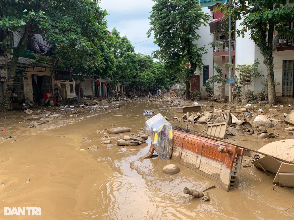 Thêm số 0 vào biên lai từ thiện: Làm màu trên nỗi đau, gian dối bị phơi bày - 3 Thêm số 0 vào biên lai từ thiện: Làm màu trên nỗi đau, gian dối bị phơi bày - 3