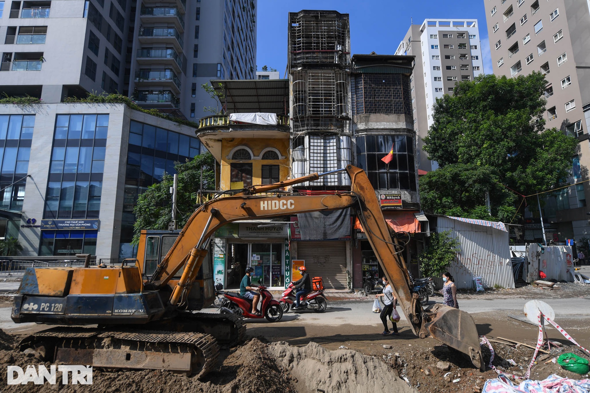 Hiện trạng con đường đau khổ Vũ Trọng Phụng trước ngày thông xe 1 tháng - 15 Hiện trạng con đường đau khổ Vũ Trọng Phụng trước ngày thông xe 1 tháng - 15