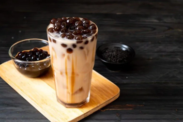 Uống 2 ly trà sữa mỗi ngày, cô gái 21 tuổi vượt 100kg