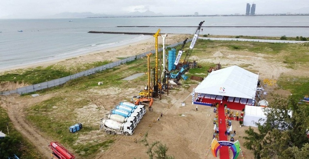 Doanh nghiệp tự ý chặt hạ rừng trồng phi lao ven biển để làm dự án - 1 Doanh nghiệp tự ý chặt hạ rừng trồng phi lao ven biển để làm dự án - 1