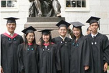 7 sinh viên Việt Nam vừa tốt nghiệp ĐH Harvard