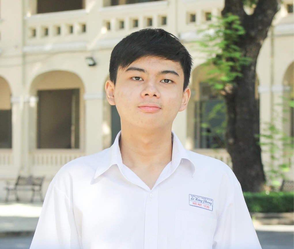 Nam sinh trúng tuyển ĐH công lập tốt nhất Mỹ nhờ đam mê Thiên văn học - 1 Nam sinh trúng tuyển ĐH công lập tốt nhất Mỹ nhờ đam mê Thiên văn học - 1